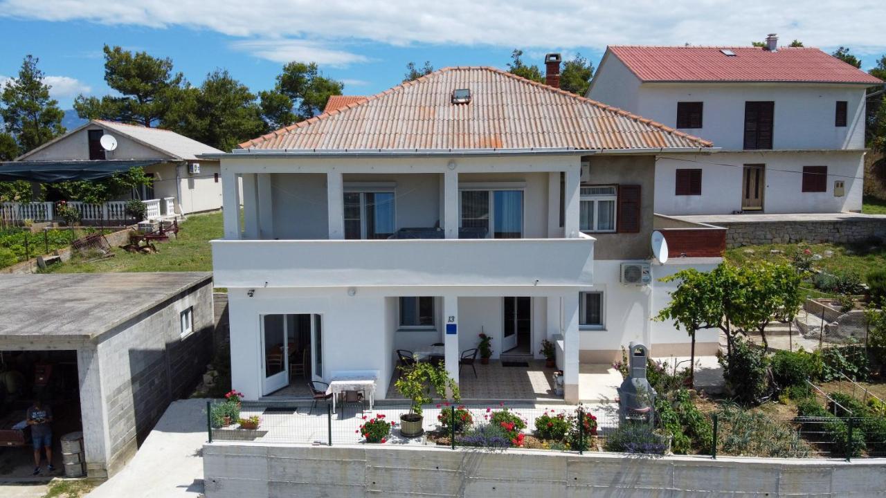 Apartments Tri Mora Ražanac Exterior foto
